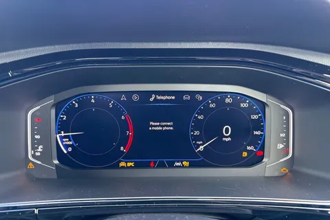  Volkswagen T-Roc 1.0 TSI Style Design Euro 6 (s/s) 5dr Thumbnail #41