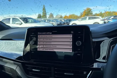  Volkswagen T-Roc 1.0 TSI Style Design Euro 6 (s/s) 5dr Thumbnail #51