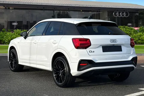  Audi Q2 1.5 TFSI CoD 35 Black Edition S Tronic Euro 6 (s/s) 5dr Thumbnail #3