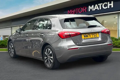 MW71TSZ Mercedes-Benz A Class 1.3 A180 SE Euro 6 (s/s) 5dr Thumbnail #3