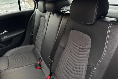 14 of 50 for Mercedes-Benz A Class 1.3 A180 SE Euro 6 (s/s) 5dr