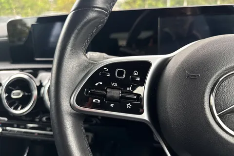 29 of 50 for Mercedes-Benz A Class 1.3 A180 SE Euro 6 (s/s) 5dr