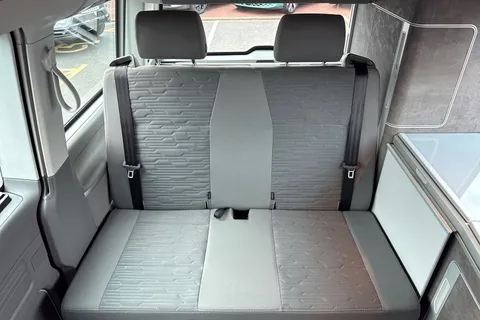 18 of 63 for Volkswagen California 2.0 TDI Ocean 204 4dr 4MOTION DSG-Diff Lock