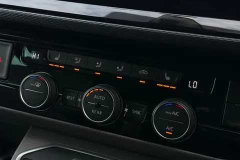 21 of 63 for Volkswagen California 2.0 TDI Ocean 204 4dr 4MOTION DSG-Diff Lock