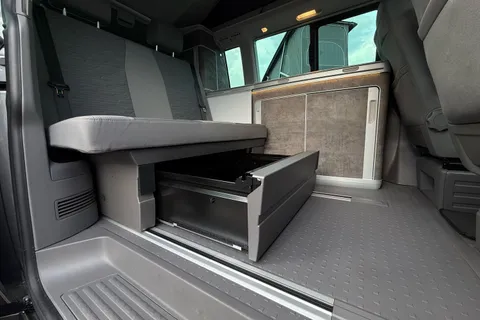 47 of 63 for Volkswagen California 2.0 TDI Ocean 204 4dr 4MOTION DSG-Diff Lock