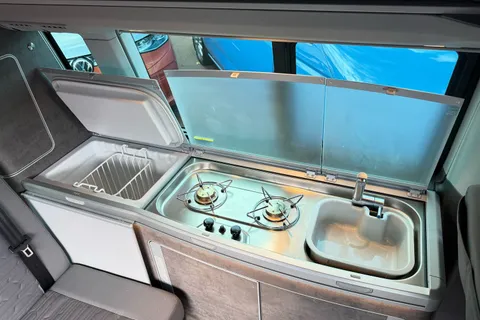 48 of 63 for Volkswagen California 2.0 TDI Ocean 204 4dr 4MOTION DSG-Diff Lock