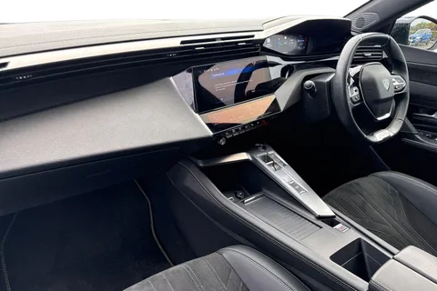 DF24HFP PEUGEOT 308 1.6 12.4kWh GT e-EAT Euro 6 (s/s) 5dr Thumbnail #15