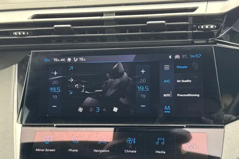 DF24HFP PEUGEOT 308 1.6 12.4kWh GT e-EAT Euro 6 (s/s) 5dr Thumbnail #22