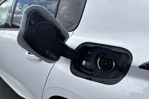 DF24HFP PEUGEOT 308 1.6 12.4kWh GT e-EAT Euro 6 (s/s) 5dr Thumbnail #26