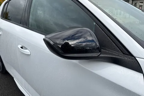 DF24HFP PEUGEOT 308 1.6 12.4kWh GT e-EAT Euro 6 (s/s) 5dr Thumbnail #38