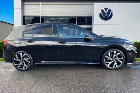 CX24WWJ Volkswagen Golf 1.5 eTSI 150 R-Line 5dr DSG ⭐Sunroof, Winter Pack, 18 Bergamo Alloys ⭐ Thumbnail #4