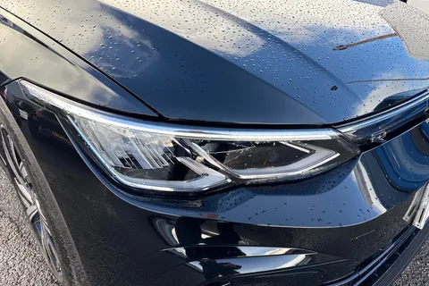 CX24WWJ Volkswagen Golf 1.5 eTSI 150 R-Line 5dr DSG ⭐Sunroof, Winter Pack, 18 Bergamo Alloys ⭐ Thumbnail #30