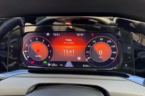 CX24WWJ Volkswagen Golf 1.5 eTSI 150 R-Line 5dr DSG ⭐Sunroof, Winter Pack, 18 Bergamo Alloys ⭐ Thumbnail #45