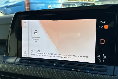 CX24WWJ Volkswagen Golf 1.5 eTSI 150 R-Line 5dr DSG ⭐Sunroof, Winter Pack, 18 Bergamo Alloys ⭐ Thumbnail #50