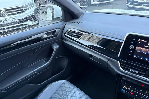 YT24MYC Volkswagen T-Roc 1.5 TSI R-Line 5dr DSG | Heated Seats | Navigation Thumbnail #21