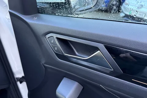 YT24MYC Volkswagen T-Roc 1.5 TSI R-Line 5dr DSG | Heated Seats | Navigation Thumbnail #22