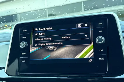 YT24MYC Volkswagen T-Roc 1.5 TSI R-Line 5dr DSG | Heated Seats | Navigation Thumbnail #32