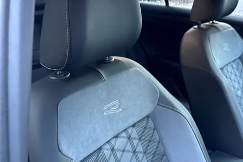 YT24MYC Volkswagen T-Roc 1.5 TSI R-Line 5dr DSG | Heated Seats | Navigation Thumbnail #37