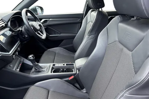 GF23ECV Audi Q3 1.5 TFSI CoD 35 S line S Tronic Euro 6 (s/s) 5dr Thumbnail #17