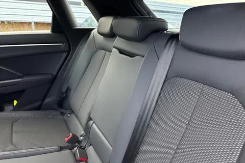 GF23ECV Audi Q3 1.5 TFSI CoD 35 S line S Tronic Euro 6 (s/s) 5dr Thumbnail #20