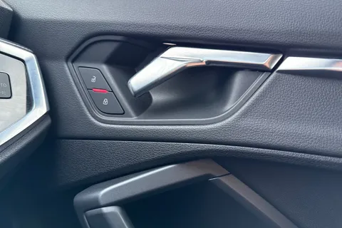 GF23ECV Audi Q3 1.5 TFSI CoD 35 S line S Tronic Euro 6 (s/s) 5dr Thumbnail #22