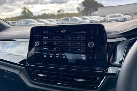  Volkswagen T-Roc 1.0 TSI Style Design Euro 6 (s/s) 5dr Thumbnail #53