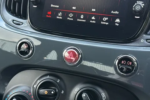 41 of 44 for FIAT 500 1.2 Lounge Euro 6 (s/s) 3dr