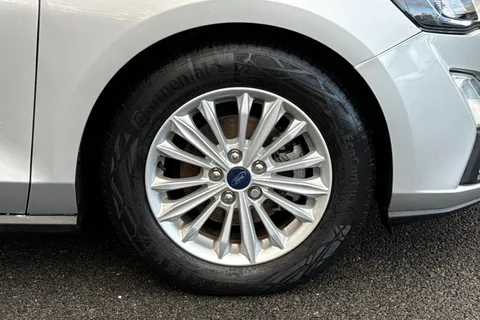CV20EXZ Ford Focus 1.0T EcoBoost Titanium Euro 6 (s/s) 5dr Thumbnail #10