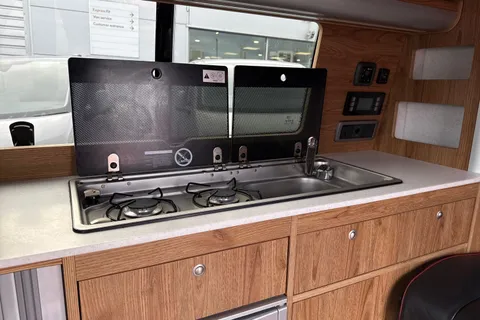 40 of 57 for Volkswagen Transporter 2.0 TDI 110 Highline Camper King 4 Berth Camper Conversion