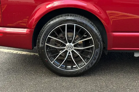 RK71VSG Volkswagen Transporter 2.0 TDI 110 Highline Camper King 4 Berth Camper Conversion Thumbnail #10