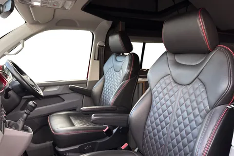 RK71VSG Volkswagen Transporter 2.0 TDI 110 Highline Camper King 4 Berth Camper Conversion Thumbnail #16