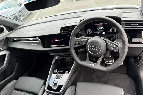  Audi A3 2.0 TDI Black Edition Sportback S Tronic Euro 6 (s/s) 5dr Thumbnail #17