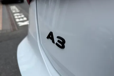  Audi A3 2.0 TDI Black Edition Sportback S Tronic Euro 6 (s/s) 5dr Thumbnail #32