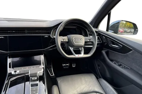 PJ25UOS Audi Q7 SUV  Black Edition 55 TFSI quattro 340 PS tiptronic Thumbnail #18