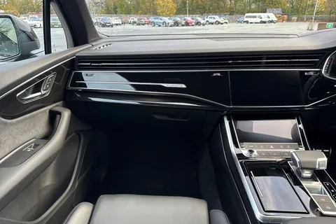 PJ25UOS Audi Q7 SUV  Black Edition 55 TFSI quattro 340 PS tiptronic Thumbnail #20