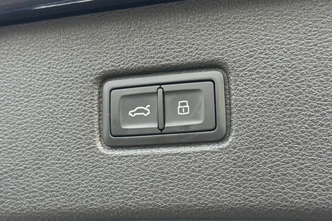 PJ25UOS Audi Q7 SUV  Black Edition 55 TFSI quattro 340 PS tiptronic Thumbnail #26