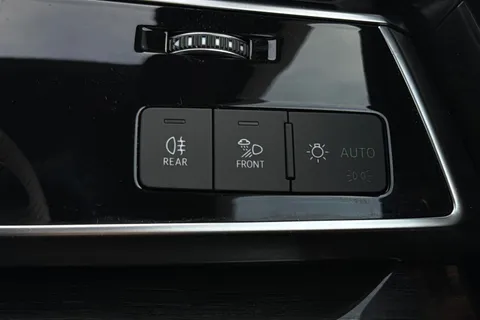 PJ25UOS Audi Q7 SUV  Black Edition 55 TFSI quattro 340 PS tiptronic Thumbnail #31