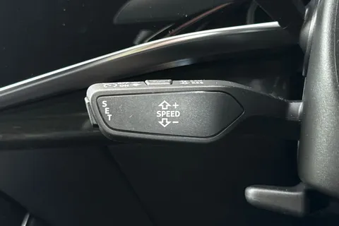 PJ25UOS Audi Q7 SUV  Black Edition 55 TFSI quattro 340 PS tiptronic Thumbnail #36