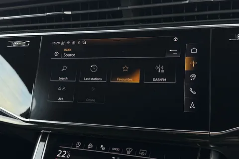 PJ25UOS Audi Q7 SUV  Black Edition 55 TFSI quattro 340 PS tiptronic Thumbnail #41