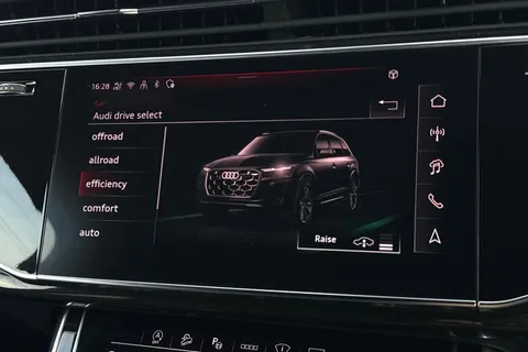 PJ25UOS Audi Q7 SUV  Black Edition 55 TFSI quattro 340 PS tiptronic Thumbnail #46