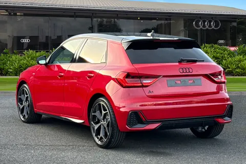  Audi A1 1.5 TFSI 35 Black Edition Sportback S Tronic Euro 6 (s/s) 5dr Thumbnail #3