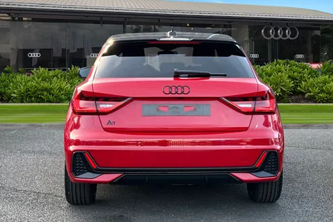  Audi A1 1.5 TFSI 35 Black Edition Sportback S Tronic Euro 6 (s/s) 5dr Thumbnail #5