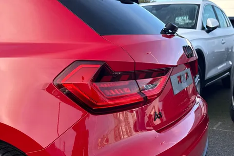  Audi A1 1.5 TFSI 35 Black Edition Sportback S Tronic Euro 6 (s/s) 5dr Thumbnail #8