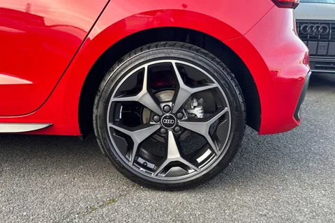  Audi A1 1.5 TFSI 35 Black Edition Sportback S Tronic Euro 6 (s/s) 5dr Thumbnail #12