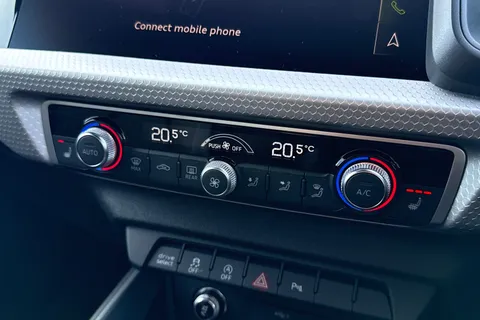  Audi A1 1.5 TFSI 35 Black Edition Sportback S Tronic Euro 6 (s/s) 5dr Thumbnail #22