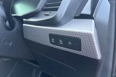  Audi A1 1.5 TFSI 35 Black Edition Sportback S Tronic Euro 6 (s/s) 5dr Thumbnail #45