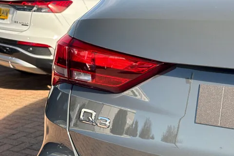  Audi Q3 1.5 TFSI CoD 35 Sport S Tronic Euro 6 (s/s) 5dr Thumbnail #48