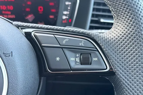  Audi A1 1.5 TFSI 35 Black Edition Sportback S Tronic Euro 6 (s/s) 5dr Thumbnail #50