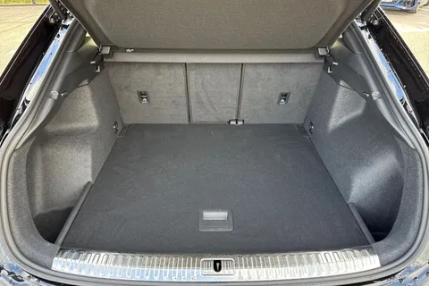 KT74FON Audi Q3 Black Edition 35 TDI 150 PS S tronic Thumbnail #8