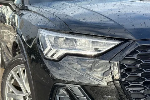 KT74FON Audi Q3 Black Edition 35 TDI 150 PS S tronic Thumbnail #10